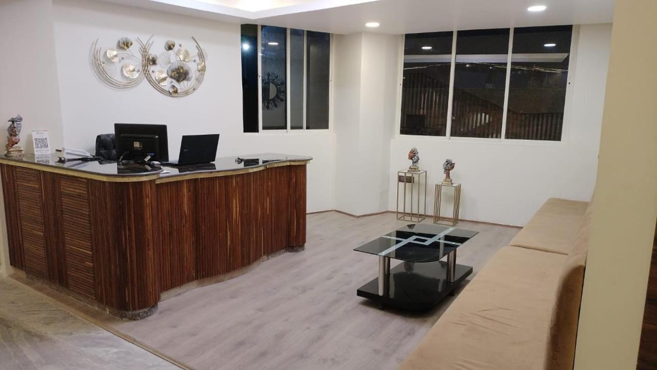 Cloud Social Hotel Шилонг Екстериор снимка
